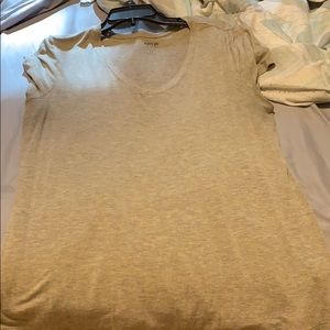 💥Bundle 5/$20💥 Apt 9 grayish shirt.